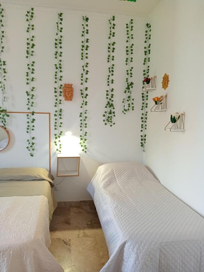 Casa Vacanze I Tre Girasoli "Green House" Caltagirone Exterior foto